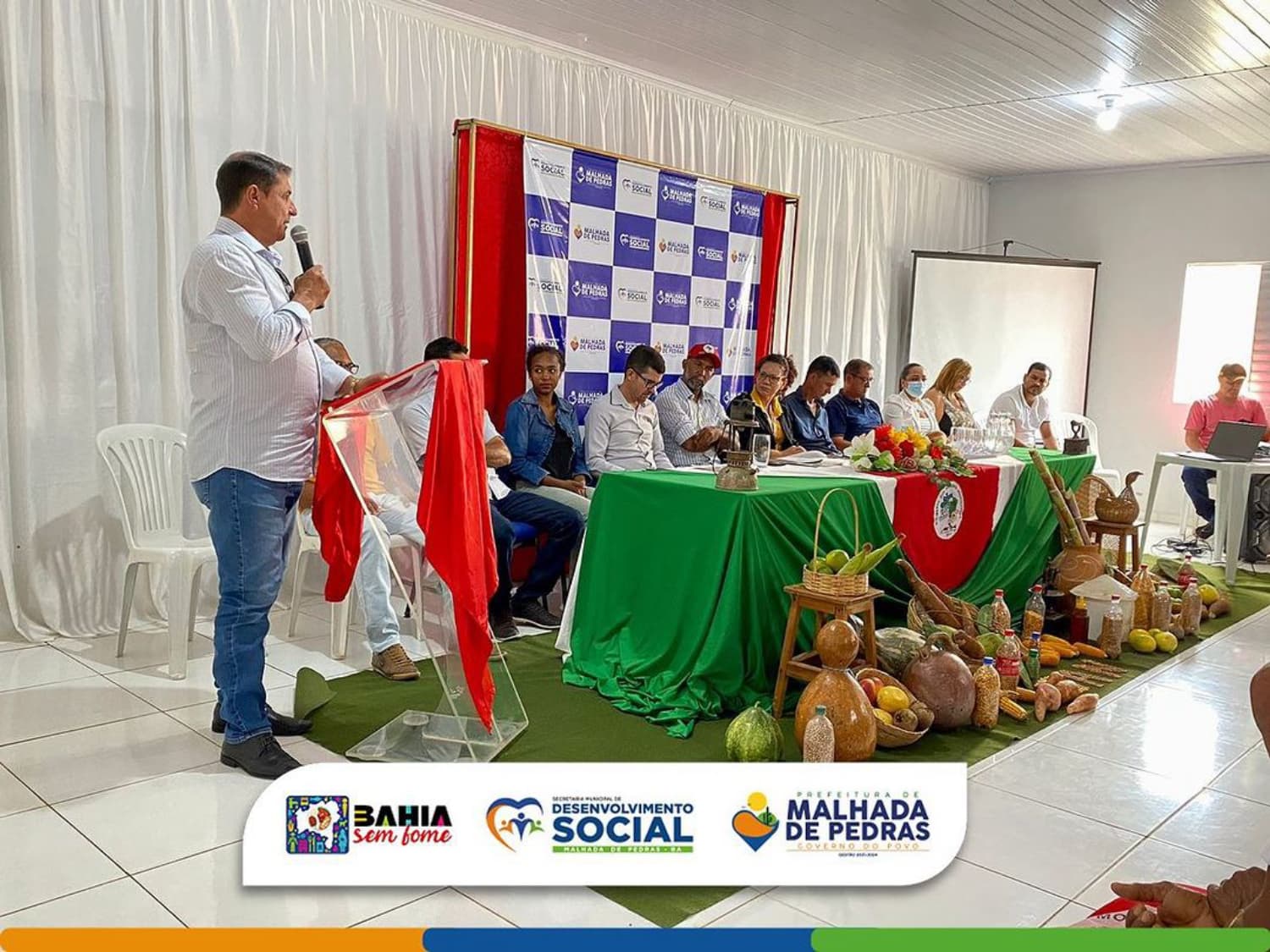 Lei de Segurança Alimentar e Nutricional e a implantação do Sistema Nacional de Segurança Alimentar e Nutricional, no município de Malhada de Pedras.