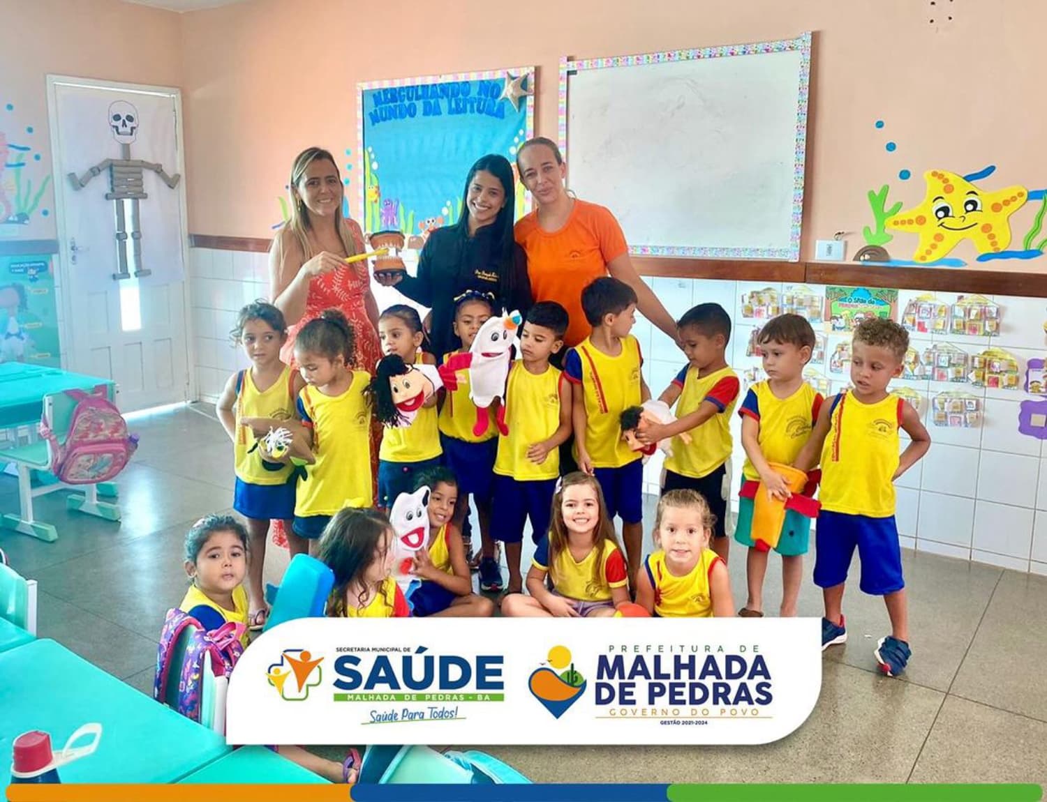 Profissional de Saúde e Educadora Promovem Educação em Saúde Bucal em Creche: Fomentando Hábitos Saudáveis desde a Primeira Infância